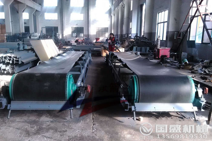 橡膠皮帶輸送機 橡膠皮帶輸送機